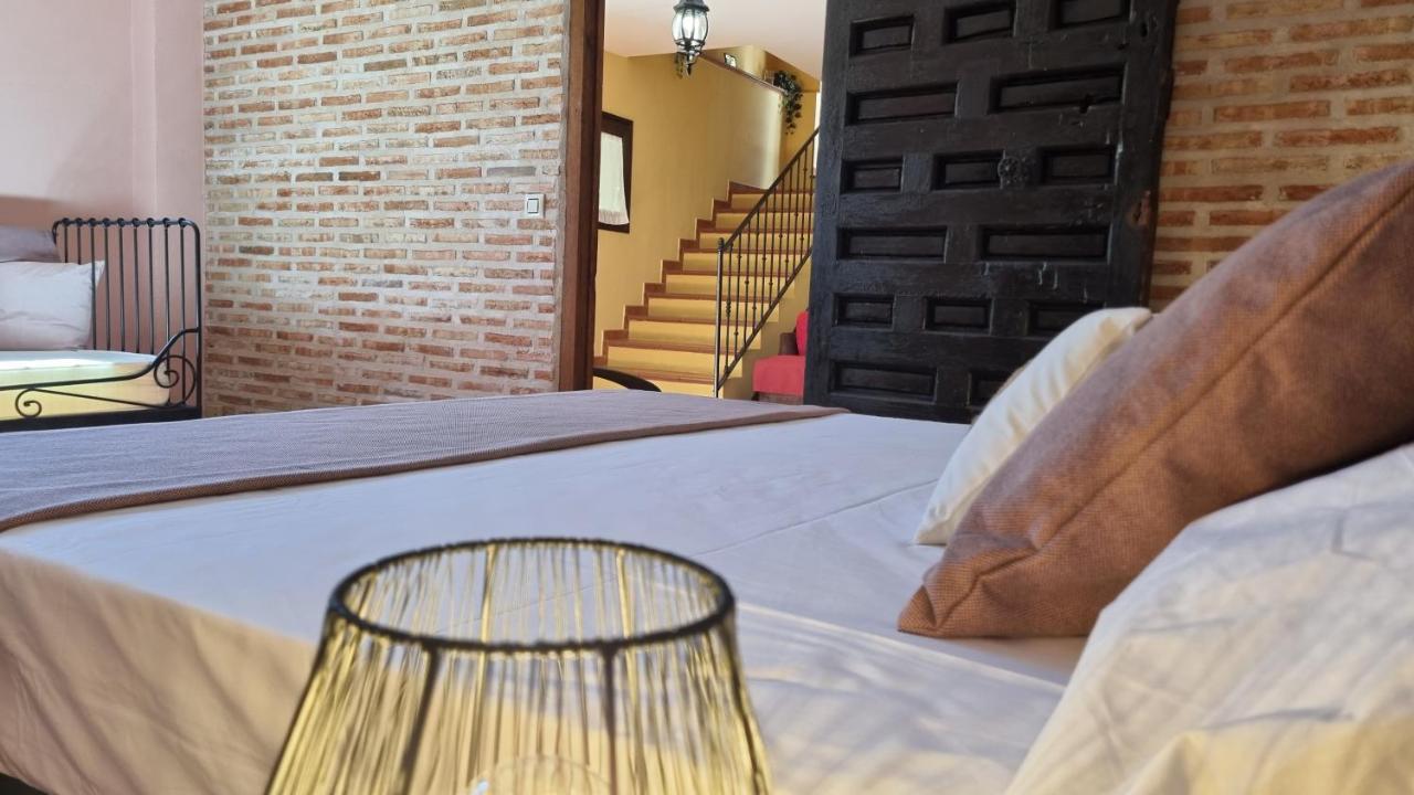 Casa Rural La Posada De Santa Teresa Pastrana Zewnętrze zdjęcie